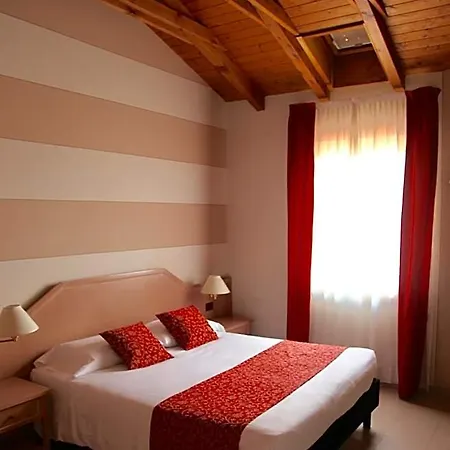 Hotel Santanna 3*