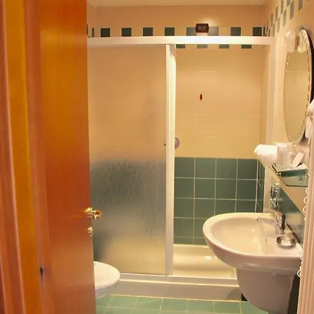 Santanna Hotell 3*